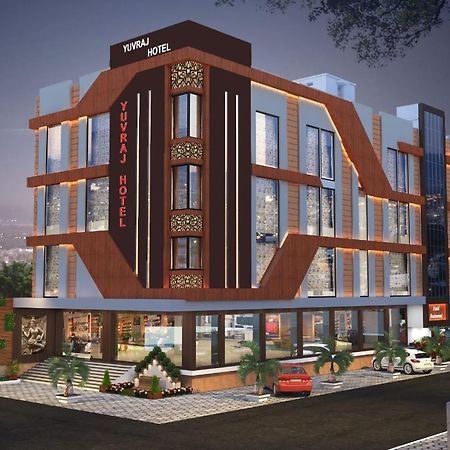 Hotel Yuvraj Grand Jabalpur Ngoại thất bức ảnh
