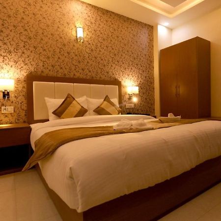 Hotel Yuvraj Grand Jabalpur Ngoại thất bức ảnh